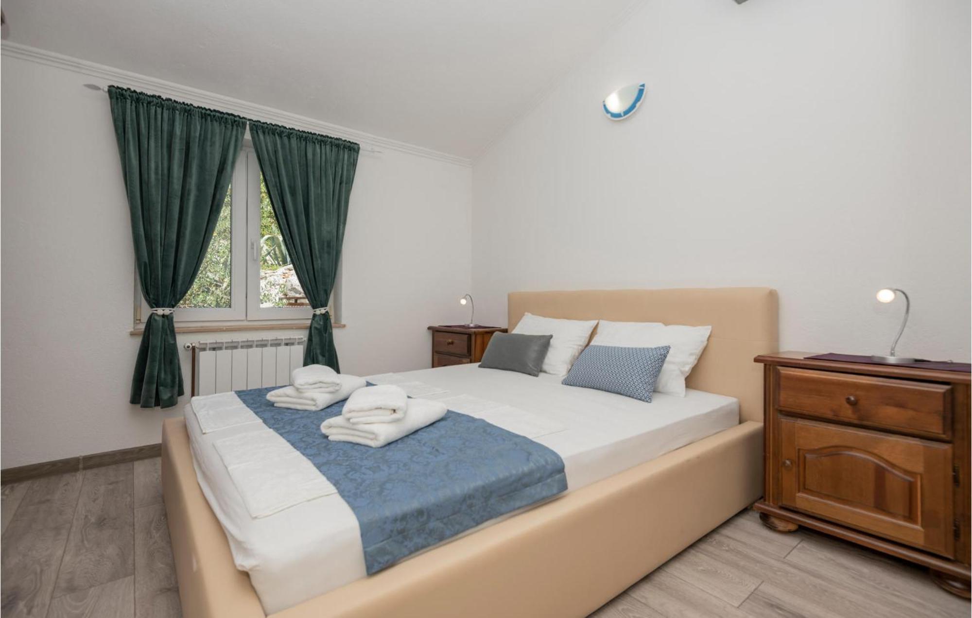 2 Bedroom Beautiful Apartment In מאקרסקה מראה חיצוני תמונה